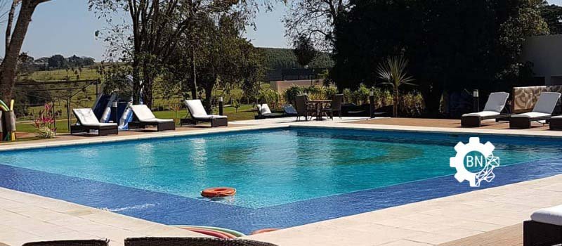 Construcción y mantenimiento de piscinas