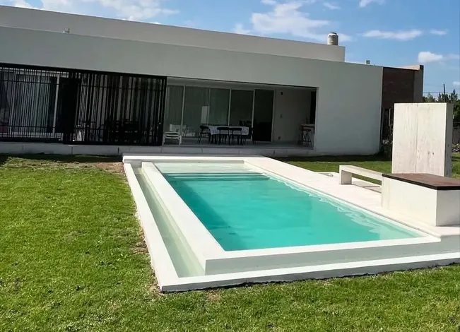 Piscinas de hormigón armado: servicio de Piscinas Nicks dentro de Bahía del Norte